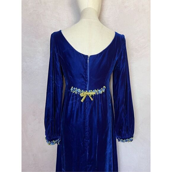 VintageβVelvetβPrairieβDress - Picture 6 of 10